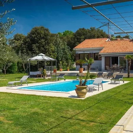 Apartamento Beautiful Kiera First Row To The Sea Pjescana Uvala