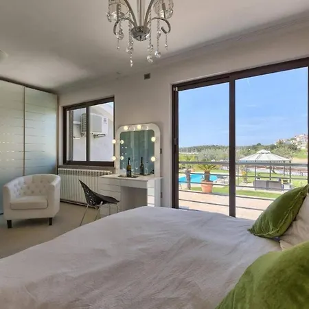 Appartement Beautiful Kiera First Row To The Sea